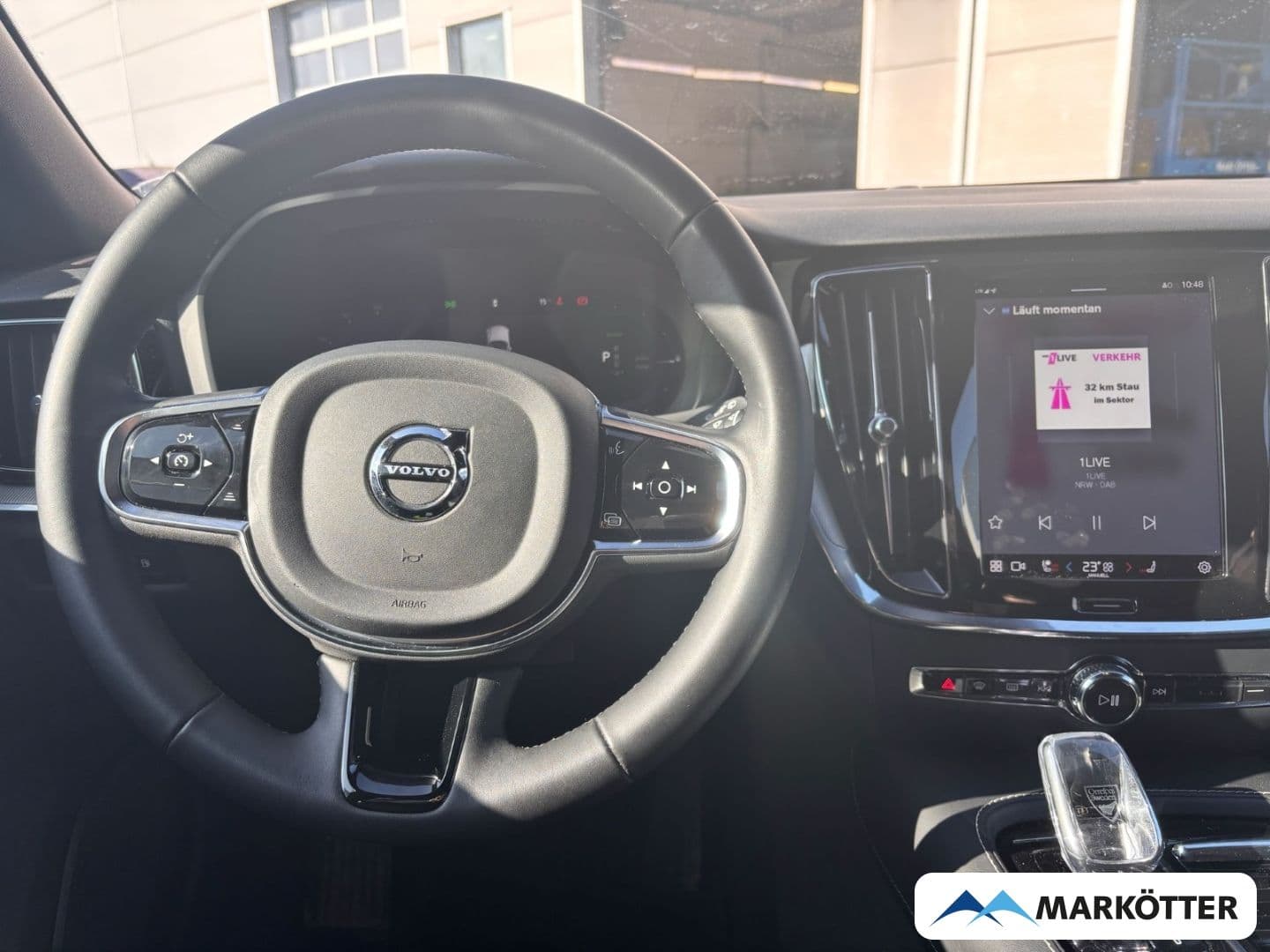 Volvo V60 T6 AWD Plus Dark Recharge - foto 11