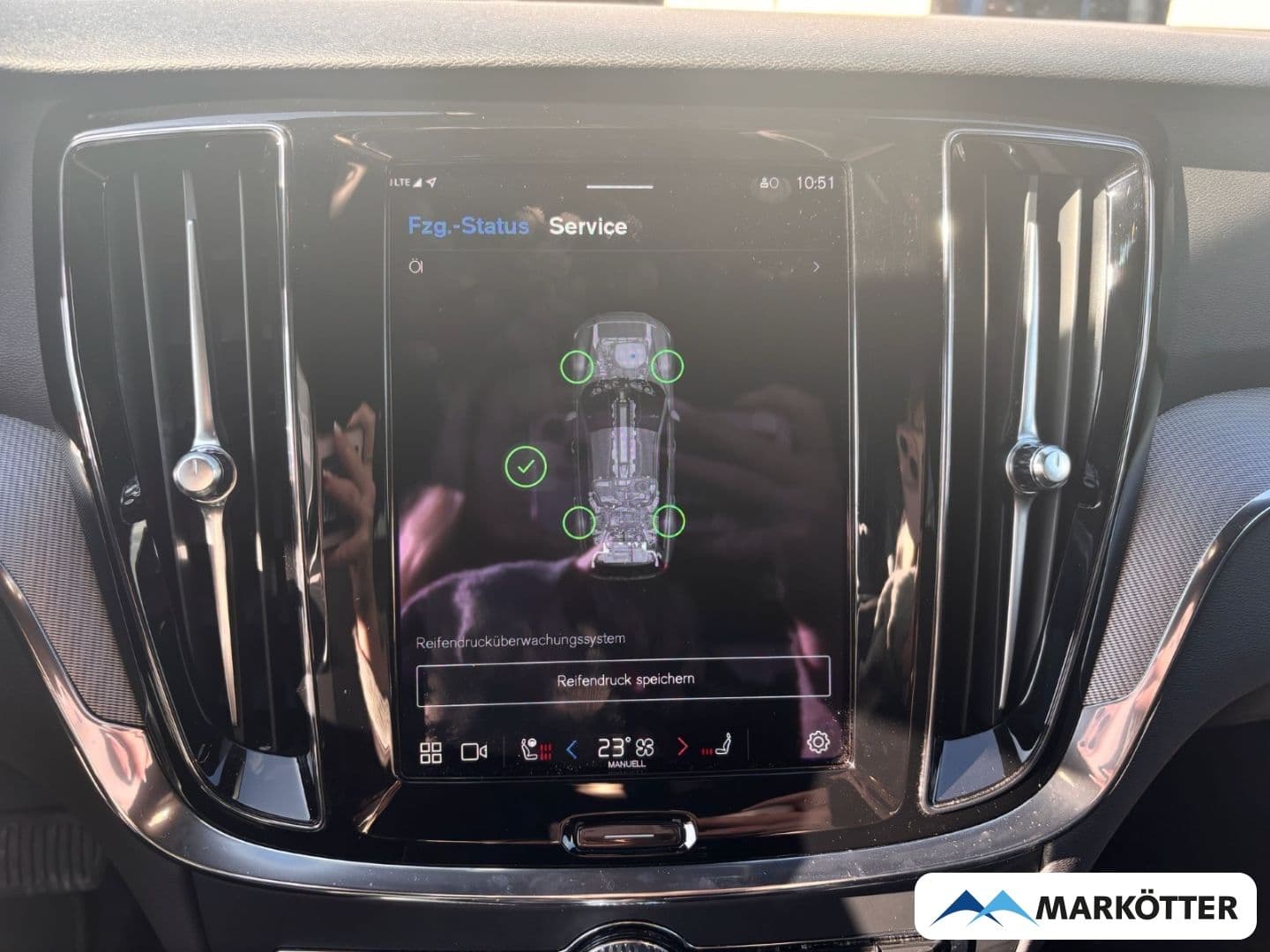 Volvo V60 T6 AWD Plus Dark Recharge - foto 17