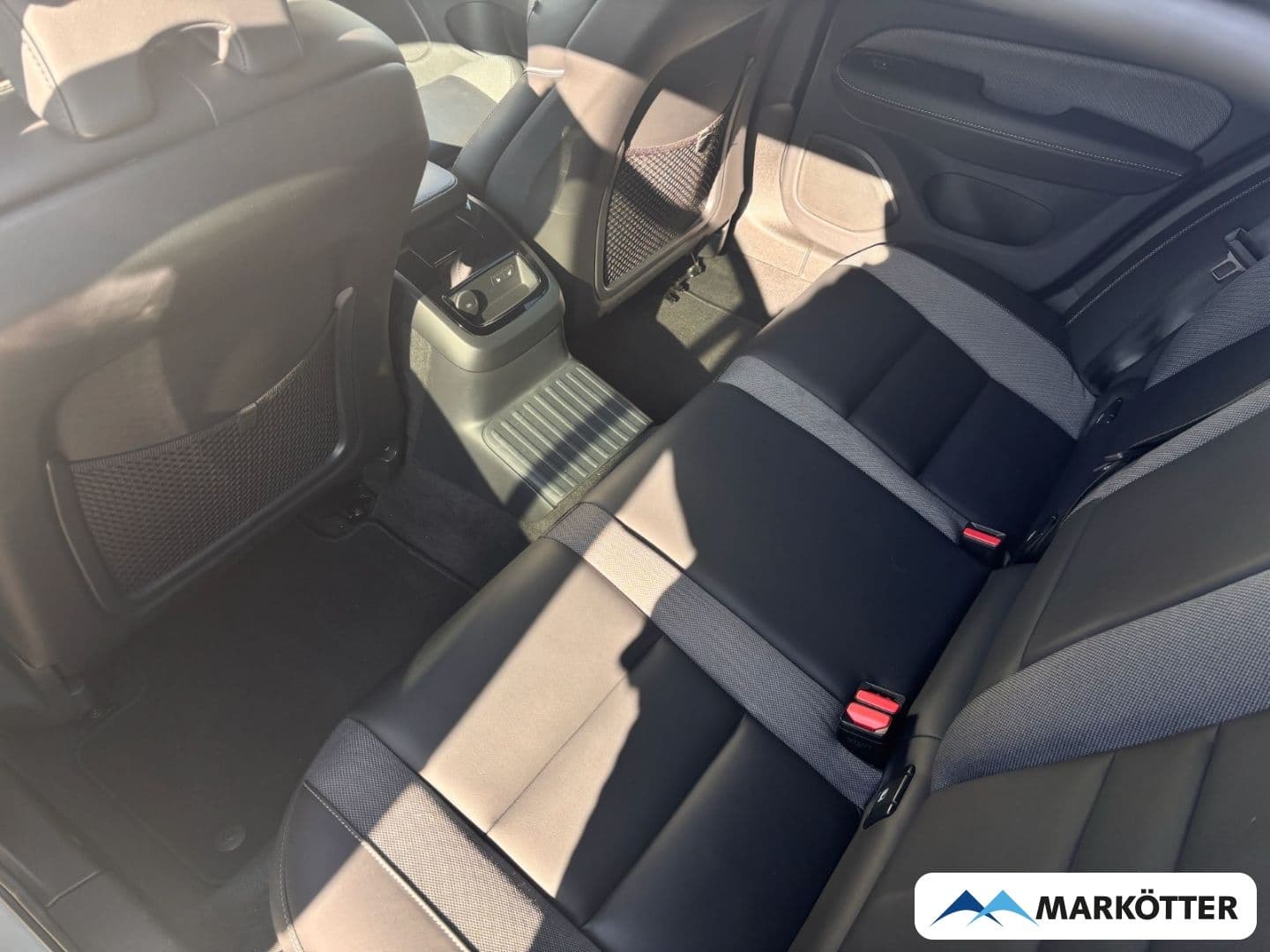 Volvo V60 T6 AWD Plus Dark Recharge - foto 20