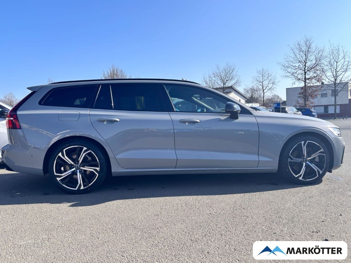 Volvo V60 T6 AWD Plus Dark Recharge - foto 3